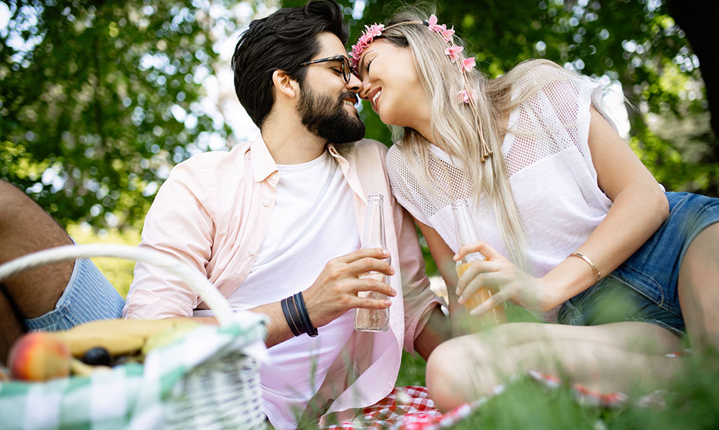 couple on the date