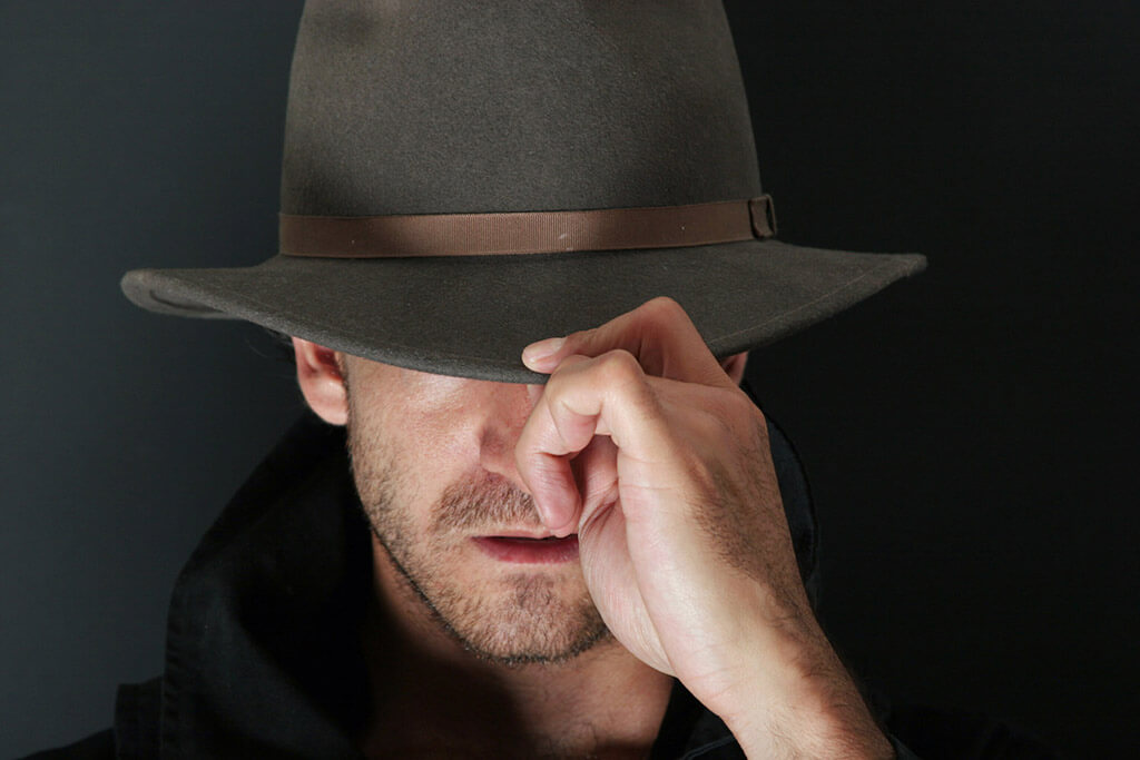 The right balance for men between being mysterious and creepy